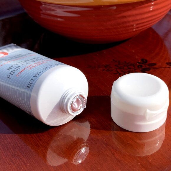 FIRST AID BEAUTY Pure Skin Face Cleanser - Picture 8 of 10